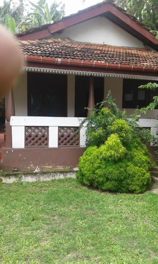 The Ocean Bed & Breakfast Унаватуна Екстериор снимка