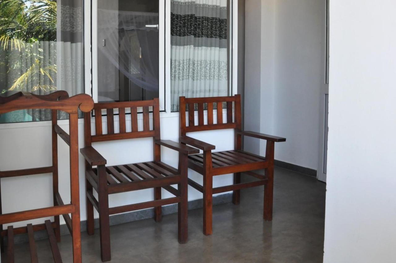 The Ocean Bed & Breakfast Унаватуна Екстериор снимка