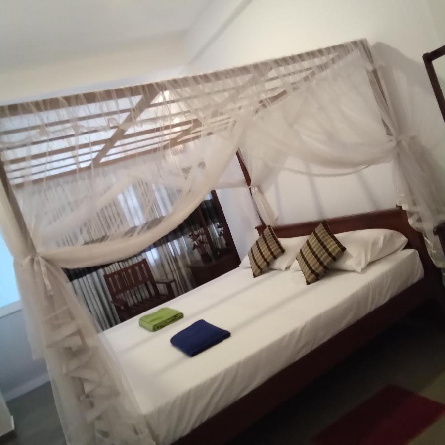 The Ocean Bed & Breakfast Унаватуна Екстериор снимка