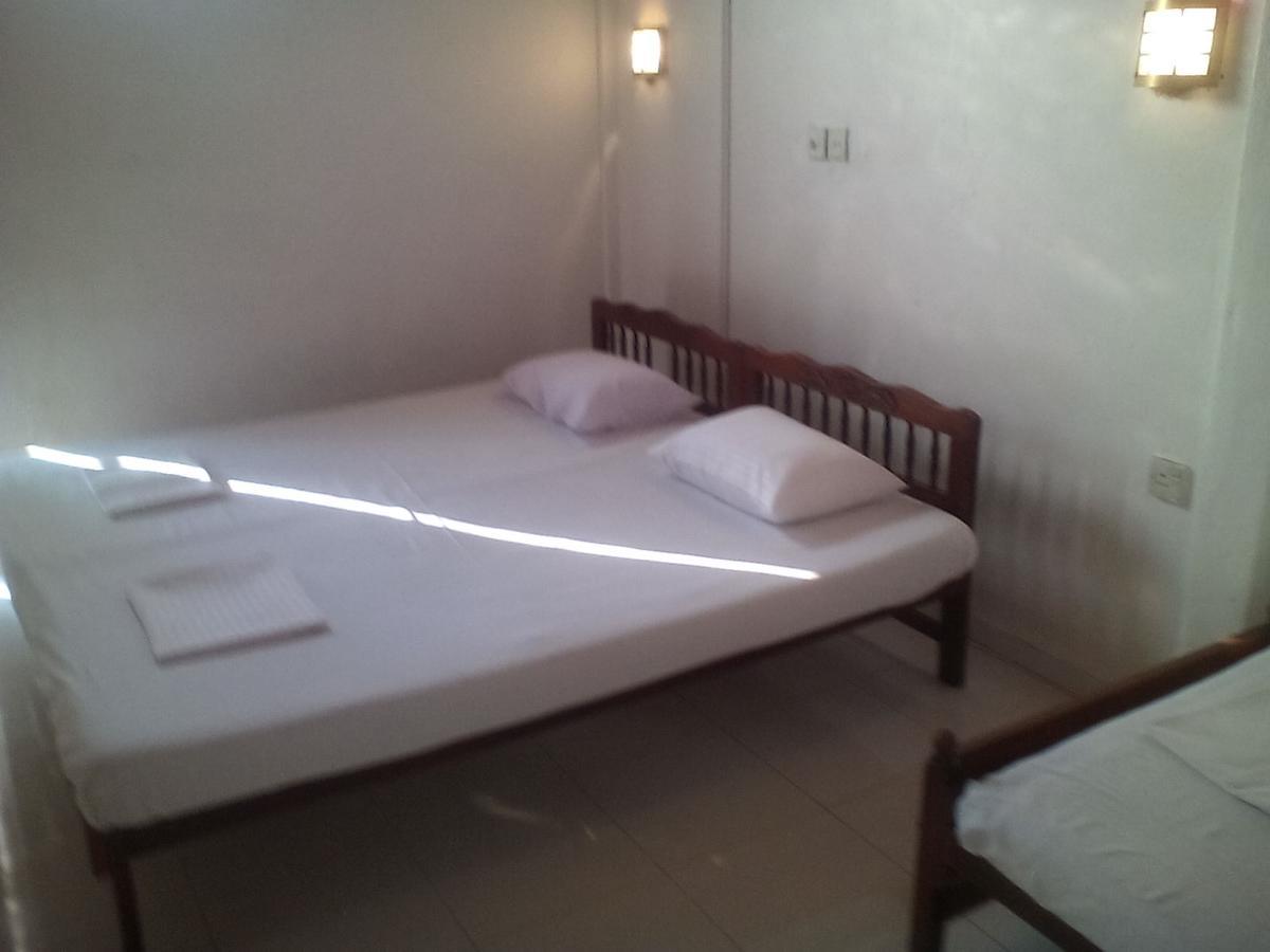 The Ocean Bed & Breakfast Унаватуна Екстериор снимка