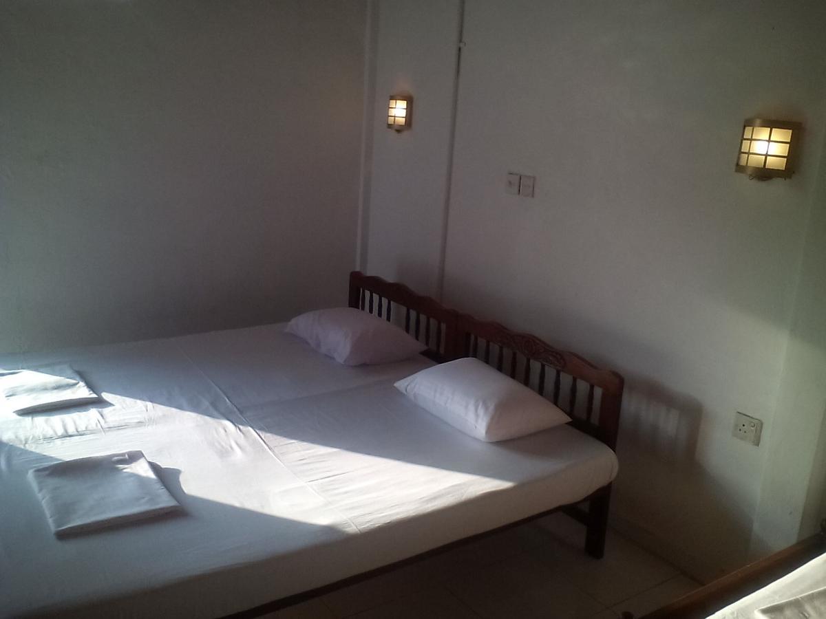 The Ocean Bed & Breakfast Унаватуна Екстериор снимка